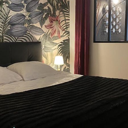 Le Patio / Les Suites Romantiques Du Grenier A Sel Honfleur Dış mekan fotoğraf