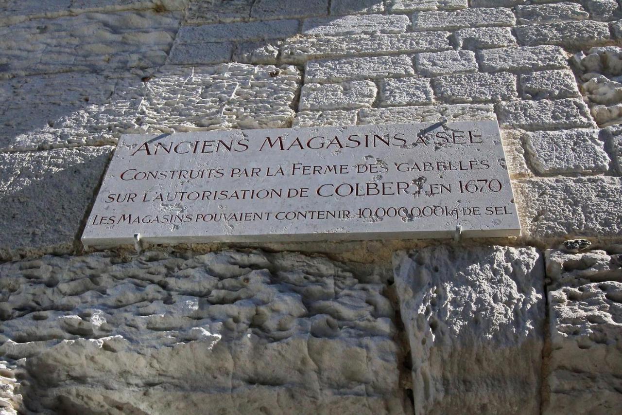 Le Patio / Les Suites Romantiques Du Grenier A Sel Honfleur Dış mekan fotoğraf